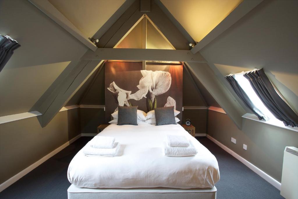 Hotel The Kings Arms Didmarton Zimmer foto