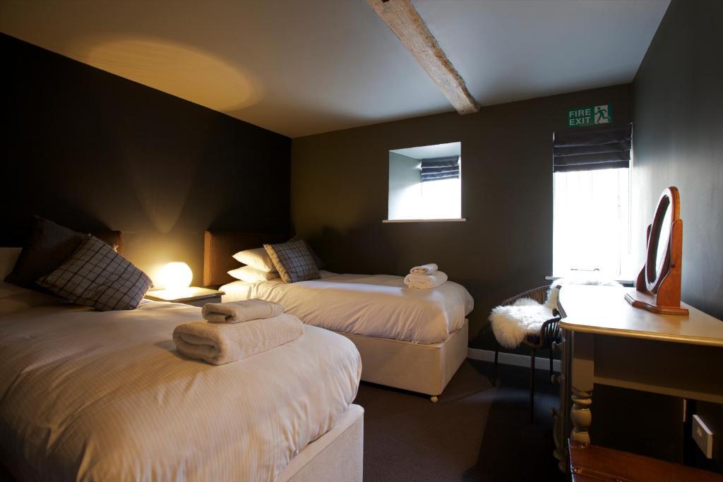 Hotel The Kings Arms Didmarton Zimmer foto